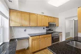 5825 Fifth Ave, Pittsburgh, PA 15232 - Photo 10