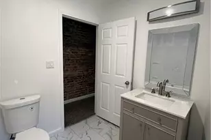 2321 Centre Ave, Pittsburgh, PA 15219 - Photo 10