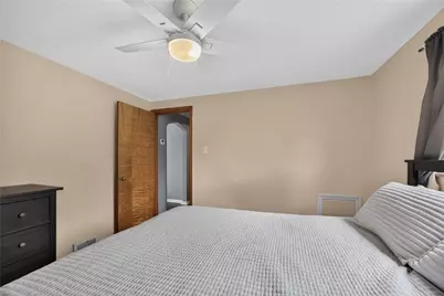 947 Kirsopp Ave, Banksville/Westwood, PA 15220 - Photo 14