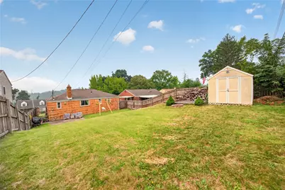 947 Kirsopp Ave, Pittsburgh, PA 15220 - Photo 32