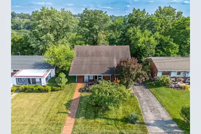 658 Lindsay Rd, Scott Township, PA 15106 - Photo 4