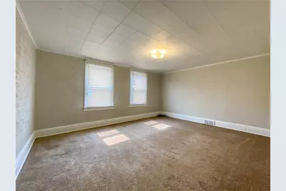 301 Wykes St, Aliquippa, PA 15001 - Photo 14