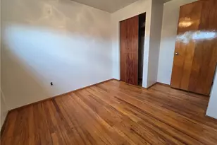 218 Skyport Rd, West Mifflin, PA 15122 - Photo 10