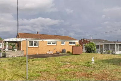 218 Skyport Rd, West Mifflin, PA 15122 - Photo 14