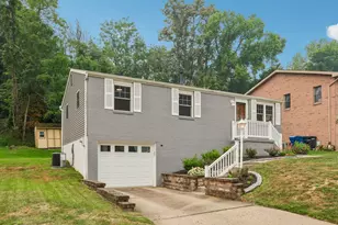 520 Invicta Dr, Pittsburgh, PA 15235 - Photo 2