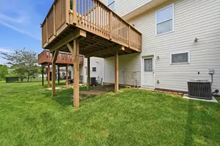135 Cinque Terra Pl, Finleyville, PA 15332 - Photo 30