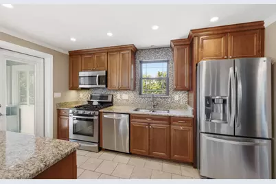 700 Lochinvar Drive, Pittsburgh, PA 15237 - Photo 4