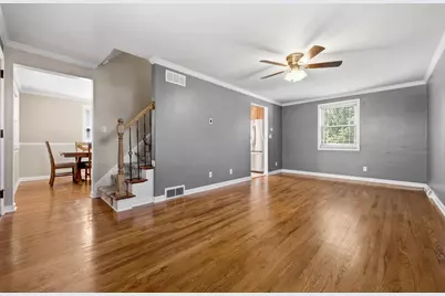 700 Lochinvar Drive, Pittsburgh, PA 15237 - Photo 8