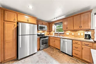 815 Maple Ave, North Versailles, PA 15137 - Photo 12