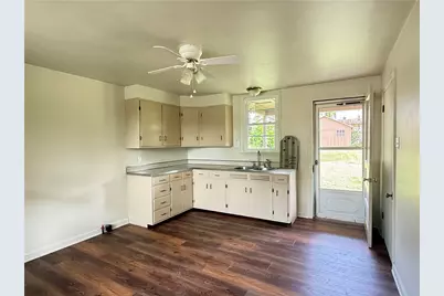 526 Bryan Ave, Baden, PA 15005 - Photo 26