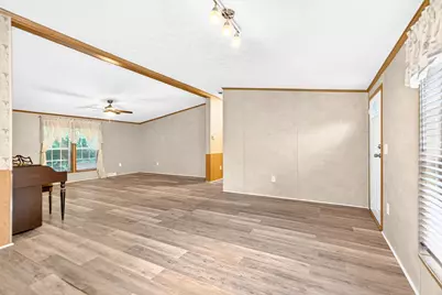 716 Hamilton Avenue, Rostraver, PA 15012 - Photo 16