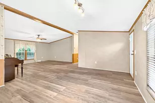 716 Hamilton Ave, Rostraver, PA 15012 - Photo 16