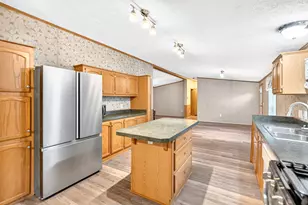 716 Hamilton Ave, Rostraver, PA 15012 - Photo 24