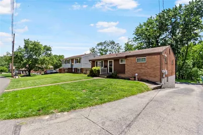 348 Kohlman Dr, Pittsburgh, PA 15214 - Photo 4