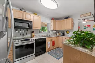 348 Kohlman Dr, Pittsburgh, PA 15214 - Photo 24
