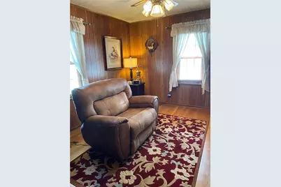 11 S Oak St, Fairchance, PA 15436 - Photo 10