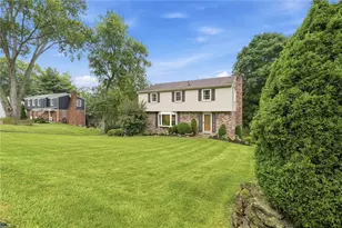 339 Stonebrook Dr, Peters Township, PA 15317 - Photo 4
