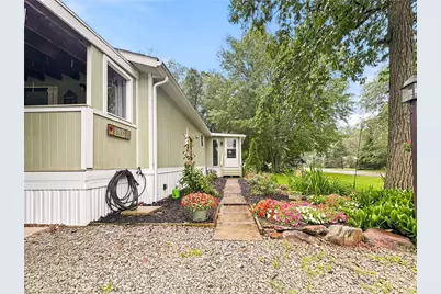 133 Pinella St, Unity Township, PA 15650 - Photo 6