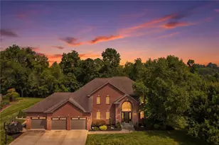 489 Lockport Dr, North Huntingdon, PA 15642 - Photo 1