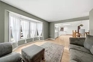 308 Maple Rd, Pittsburgh, PA 15239 - Photo 6