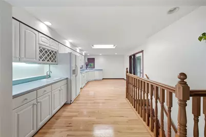 308 Maple Rd, Pittsburgh, PA 15239 - Photo 10