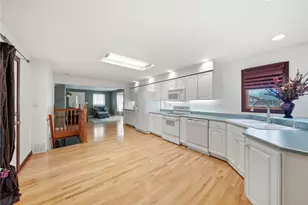 308 Maple Rd, Pittsburgh, PA 15239 - Photo 12