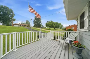 308 Maple Rd, Pittsburgh, PA 15239 - Photo 4