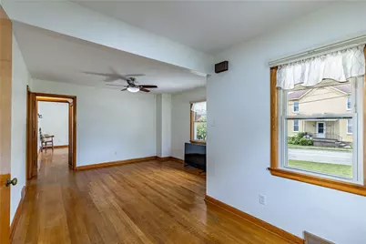 11 W Market Street, Burgettstown Boro, PA 15021 - Photo 14