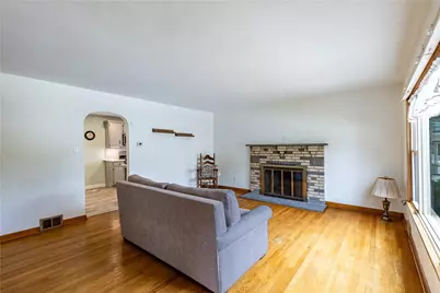 11 W Market Street, Burgettstown Boro, PA 15021 - Photo 6