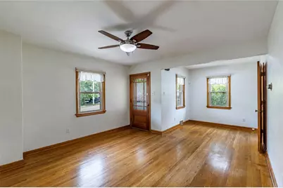 11 W Market Street, Burgettstown Boro, PA 15021 - Photo 12