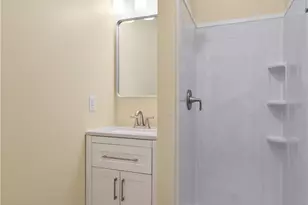 425 W Elizabeth, Pittsburgh, PA 15207 - Photo 16