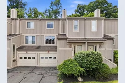 1554 Pineview Drive, Pittsburgh, PA 15241 - Photo 2