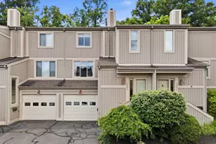 1554 Pineview Dr, Pittsburgh, PA 15241 - Photo 2