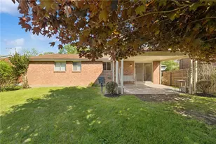 349 Crescent Gardens Dr, Pittsburgh, PA 15235 - Photo 26