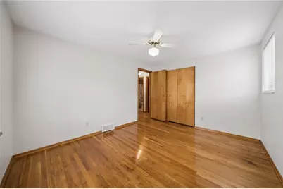349 Crescent Gardens Drive, Pittsburgh, PA 15235 - Photo 18