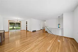 349 Crescent Gardens Dr, Pittsburgh, PA 15235 - Photo 4