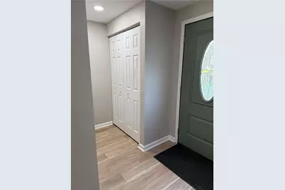 1913 Riggs Rd, South Park, PA 15129 - Photo 4