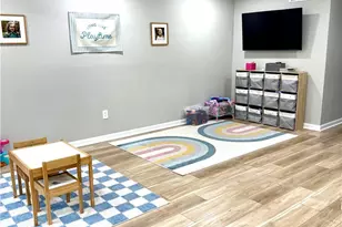 1913 Riggs Rd, South Park, PA 15129 - Photo 6