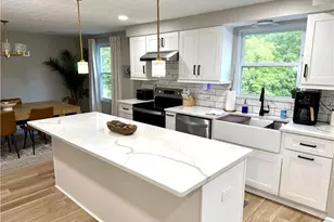 1913 Riggs Rd, South Park, PA 15129 - Photo 8