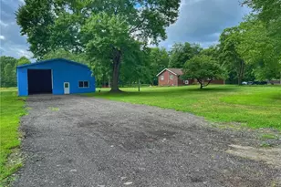 14 Steingrabe Rd, East Lackawannock Township, PA 16142 - Photo 16