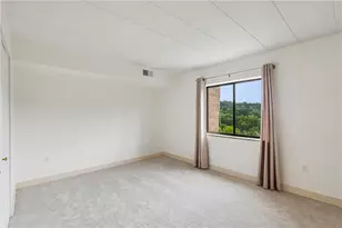 1400 Smokey Wood Dr, Pittsburgh, PA 15218 - Photo 28