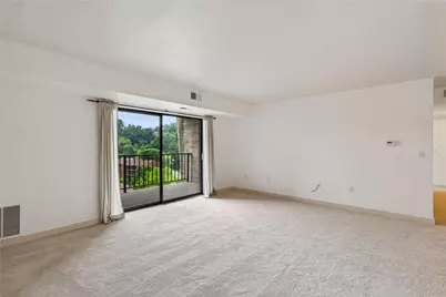 1400 Smokey Wood Dr #804, Pittsburgh, PA 15218 - Photo 16