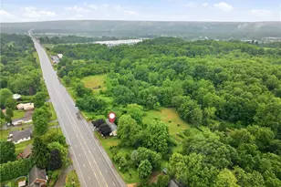 2552 S Hermitage Rd, Hermitage, PA 16148 - Photo 10