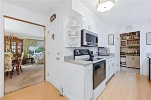 2552 S Hermitage Rd, Hermitage, PA 16148 - Photo 18