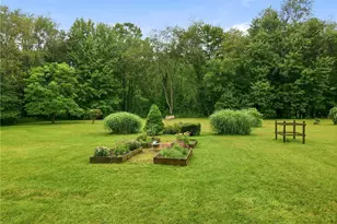 2552 S Hermitage Rd, Hermitage, PA 16148 - Photo 8