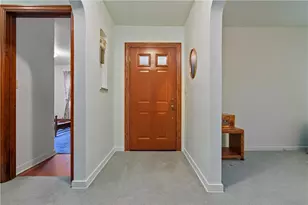 1022 Willow Dr, Ross Twp, PA 15237 - Photo 4
