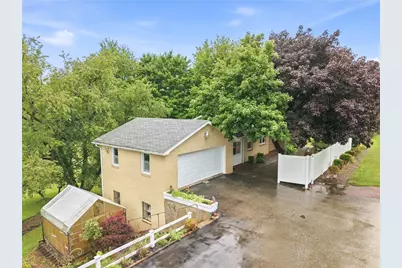 2552 S Hermitage Rd, Hermitage, PA 16148 - Photo 2