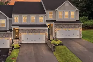 1005 Wellington Ct, Penn Twp, PA 15644 - Photo 2