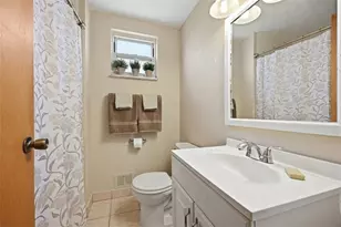 1611 Trinity St, Pittsburgh, PA 15206 - Photo 12