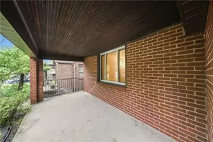 6545 Rosemoor St, Pittsburgh, PA 15217 - Photo 2